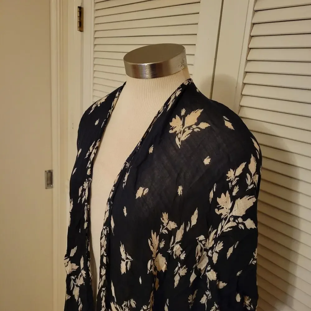 Boho Floral Sheer Kimono Wrap Shawl Tassel Trim Armholes One Size Fits All Black
